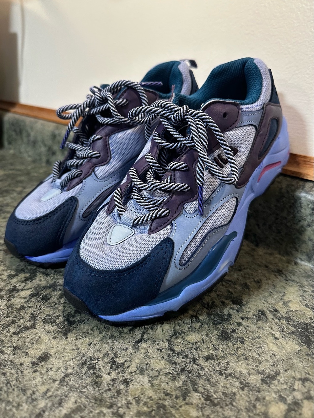 CUSTOM Fila Ray Tracer 6.5